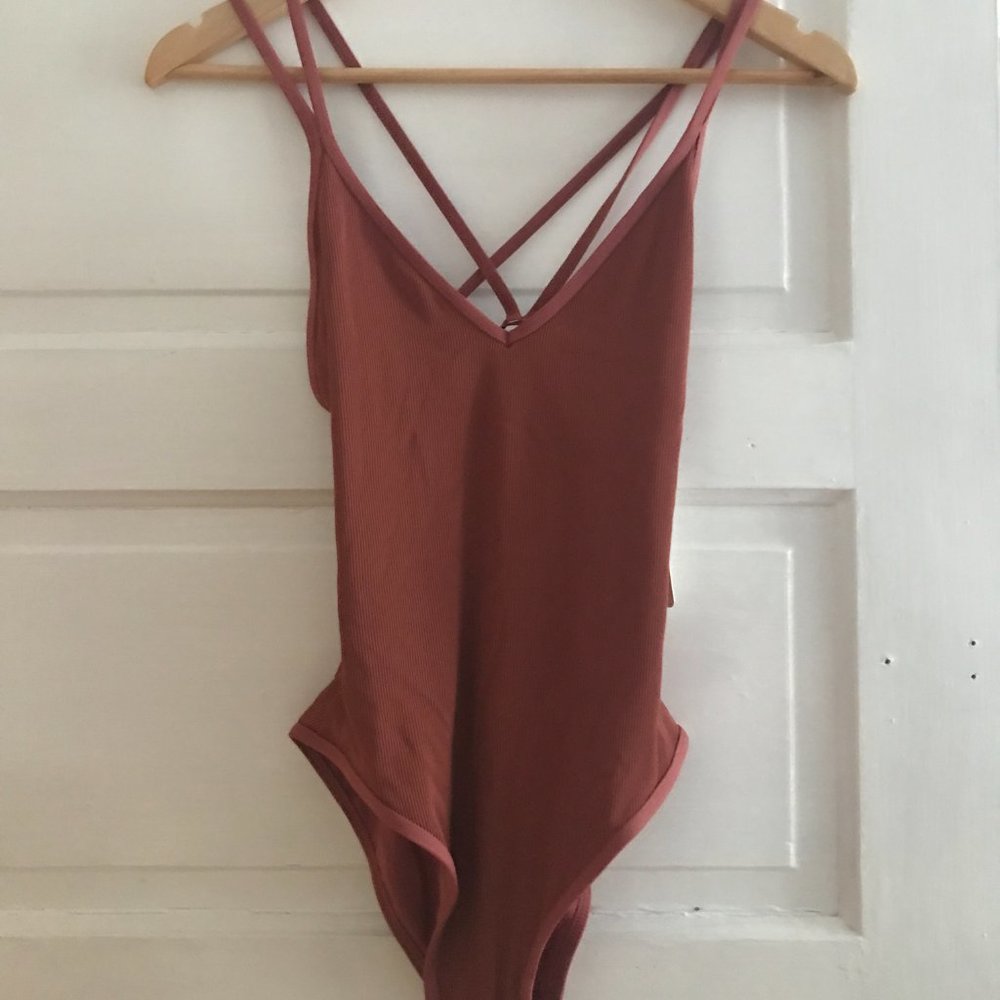 L*Space Dakota One Piece Swimsuit NWT Size 8